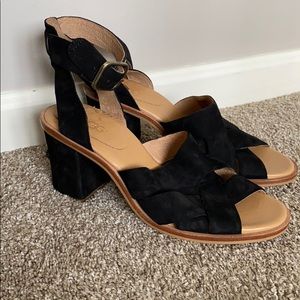 UGG Suede sandals size 8